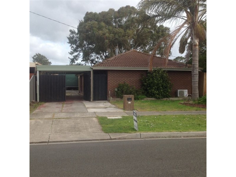 10 Arleon Crescent, Cranbourne VIC 3977