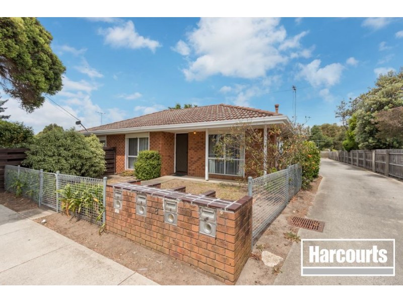 1/8 Lyall Street, Cranbourne VIC 3977