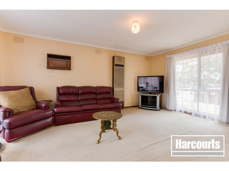 1/8 Lyall Street, Cranbourne VIC 3977