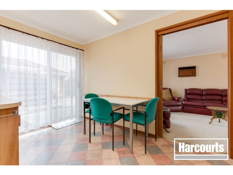 1/8 Lyall Street, Cranbourne VIC 3977