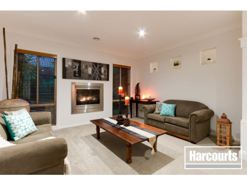 25 Napier Way, Narre Warren South VIC 3805