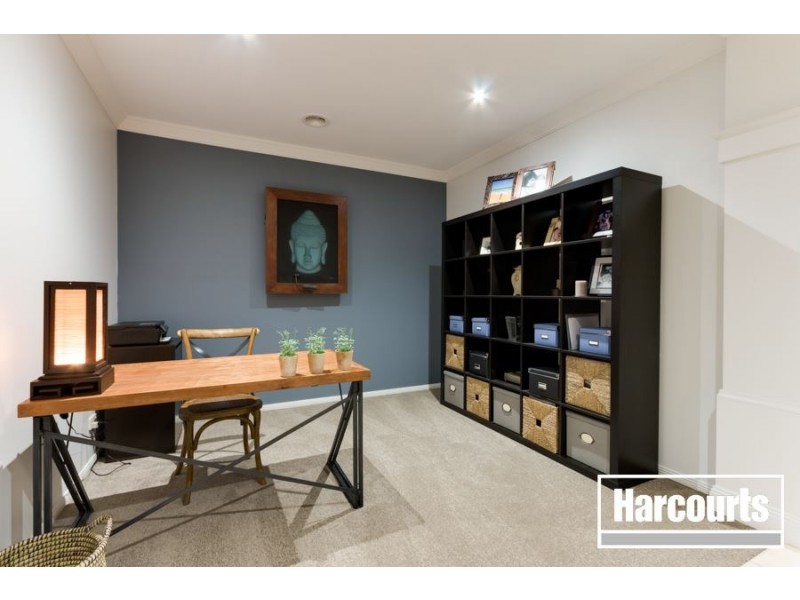 25 Napier Way, Narre Warren South VIC 3805