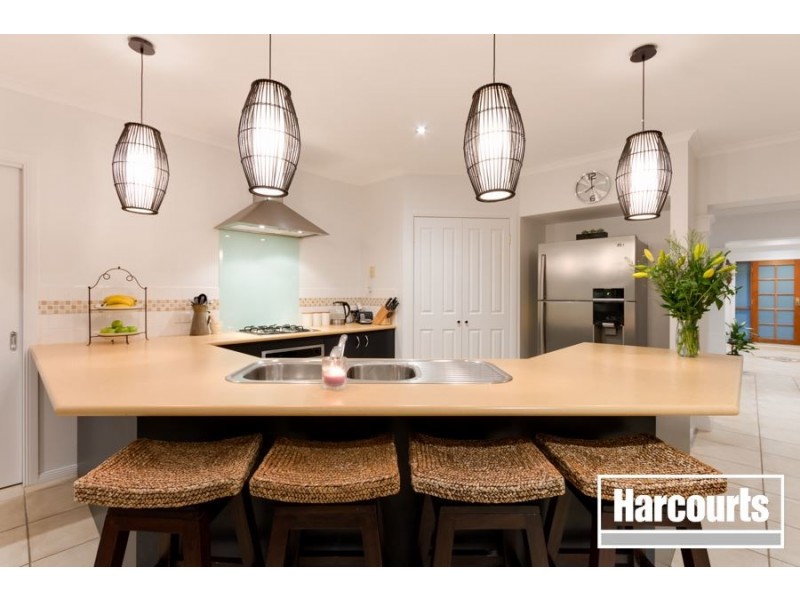 25 Napier Way, Narre Warren South VIC 3805