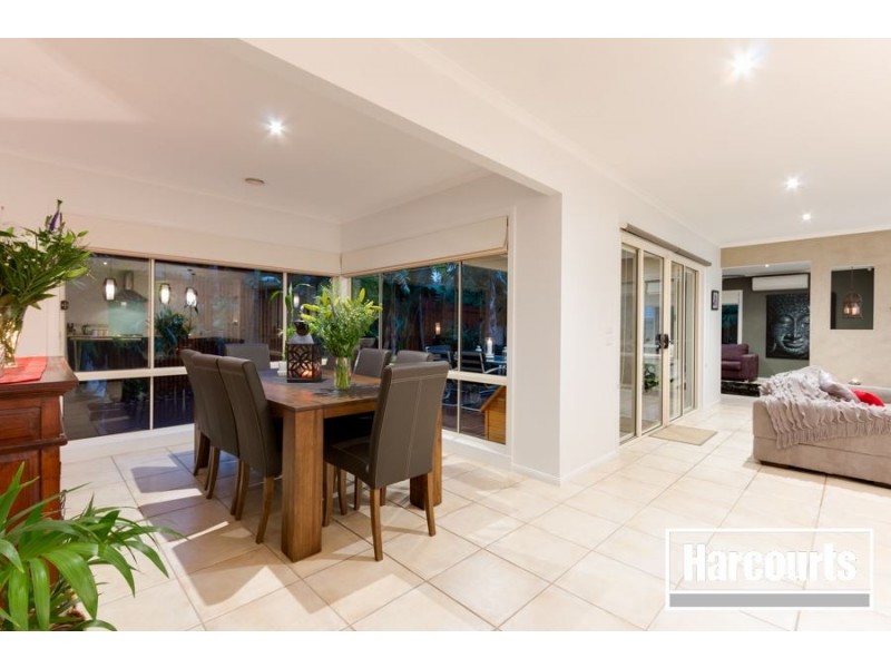 25 Napier Way, Narre Warren South VIC 3805