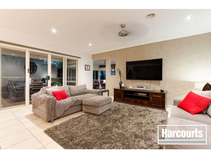 25 Napier Way, Narre Warren South VIC 3805