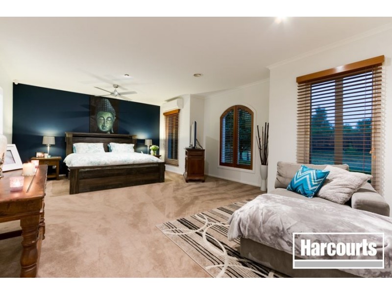 25 Napier Way, Narre Warren South VIC 3805