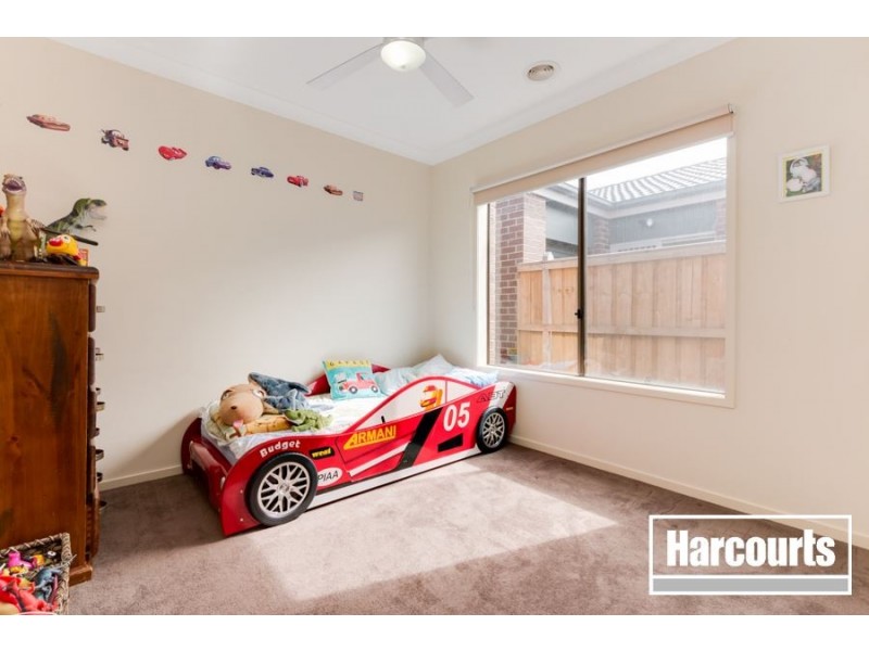 25 Paxford Drive, Cranbourne North VIC 3977