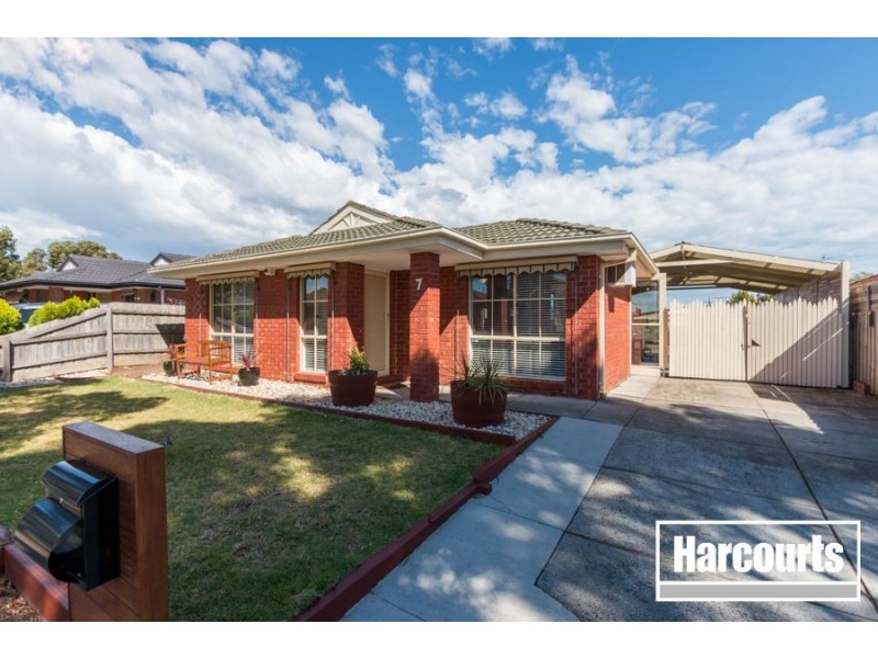 7 Celebration Court, Cranbourne West VIC 3977