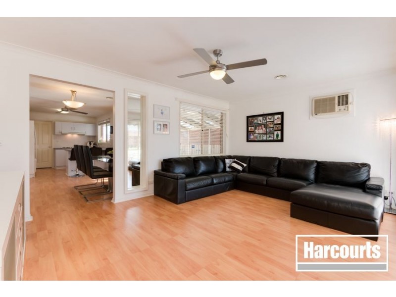 7 Celebration Court, Cranbourne West VIC 3977