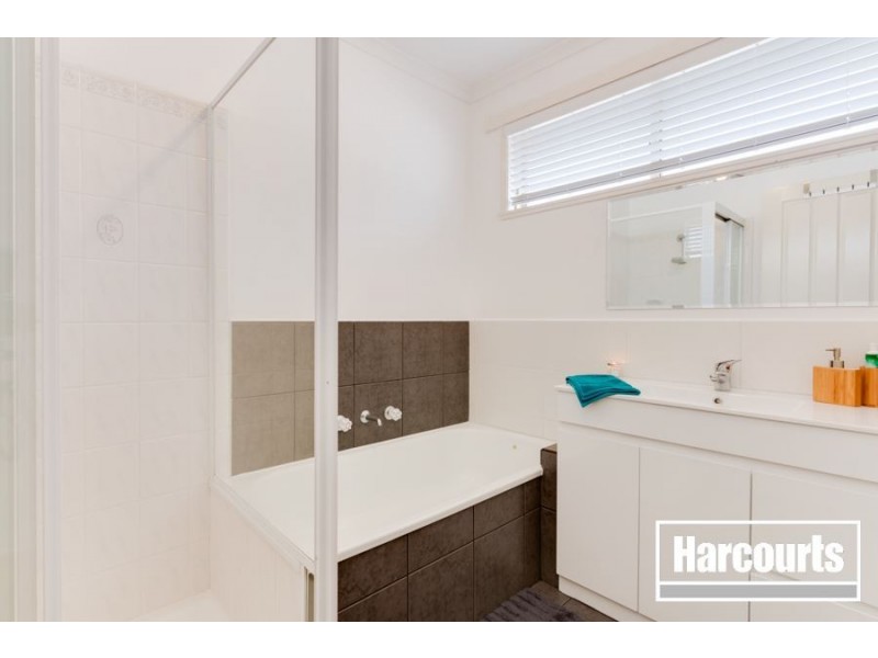 7 Celebration Court, Cranbourne West VIC 3977