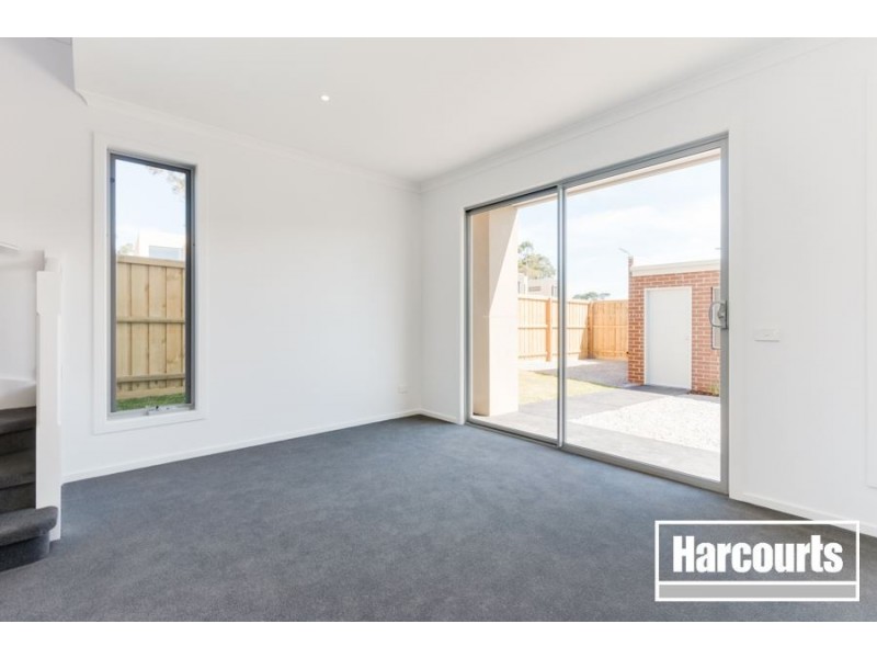 1 Nanea Path, Cranbourne VIC 3977