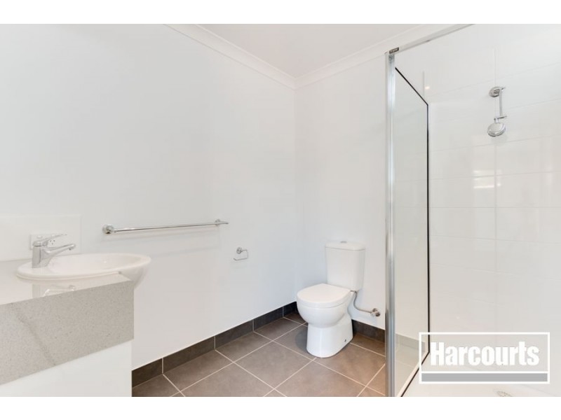 1 Nanea Path, Cranbourne VIC 3977
