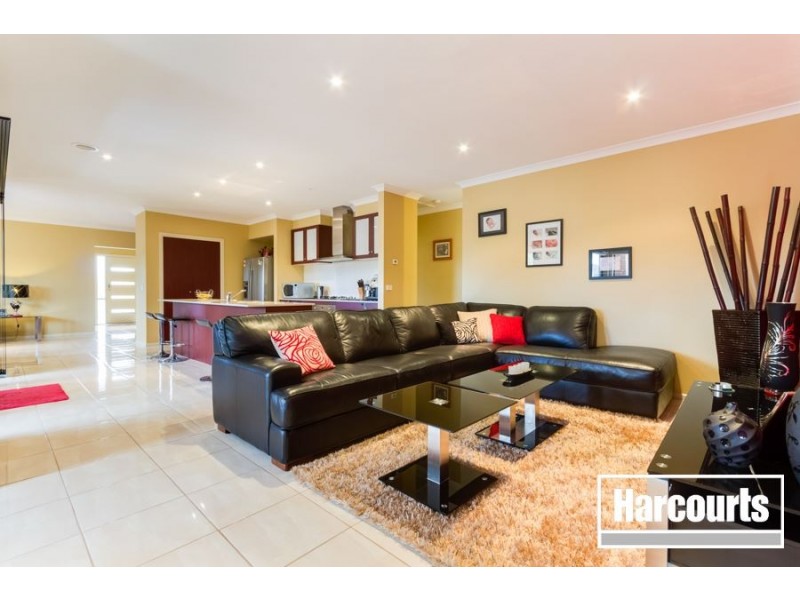 22 Lancashire Drive, Cranbourne North VIC 3977