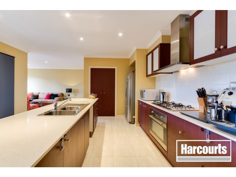 22 Lancashire Drive, Cranbourne North VIC 3977