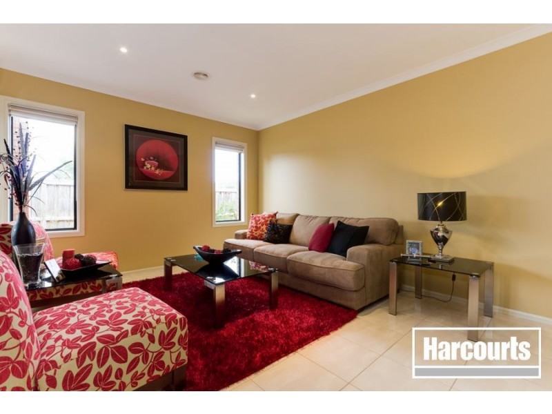 22 Lancashire Drive, Cranbourne North VIC 3977