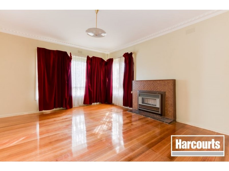 2 Gill Street, Cranbourne VIC 3977