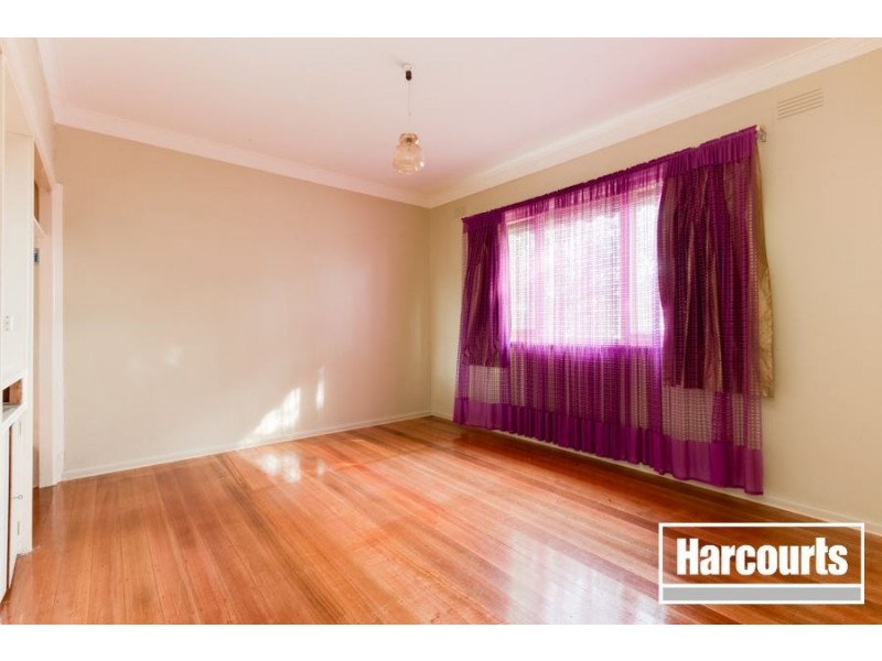 2 Gill Street, Cranbourne VIC 3977