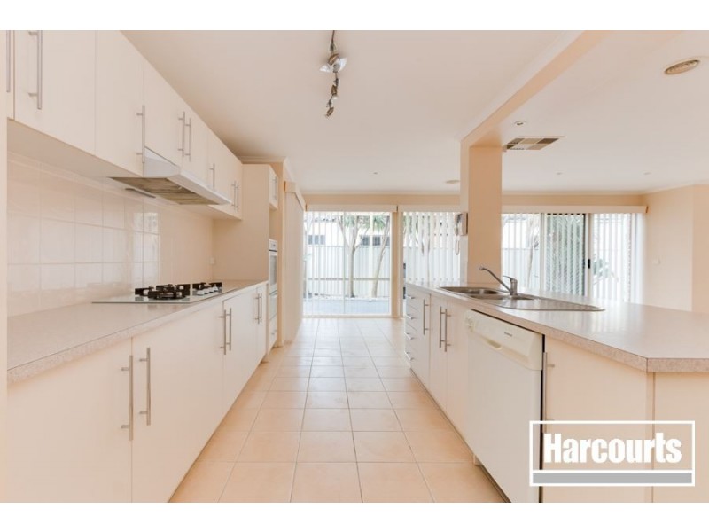 13 Cromwell Lane, Cranbourne East VIC 3977