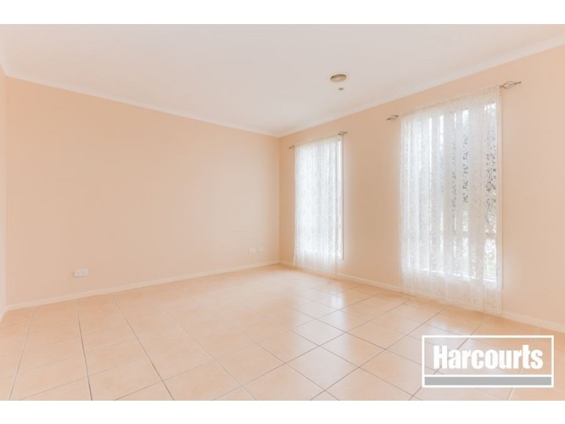 13 Cromwell Lane, Cranbourne East VIC 3977