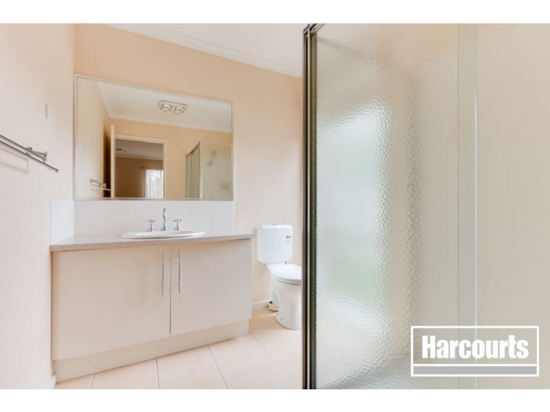 13 Cromwell Lane, Cranbourne East VIC 3977