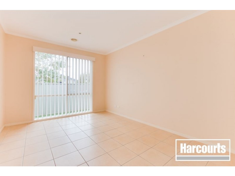 13 Cromwell Lane, Cranbourne East VIC 3977