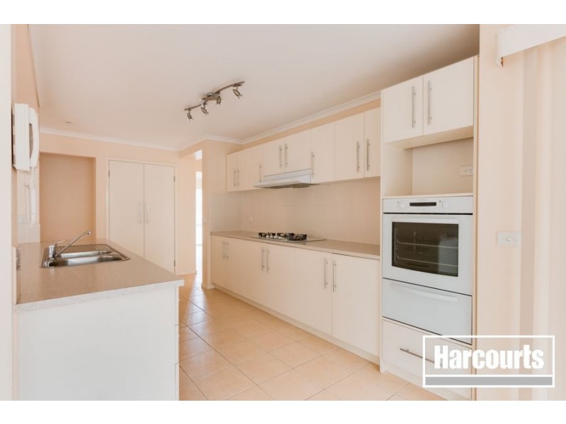 13 Cromwell Lane, Cranbourne East VIC 3977