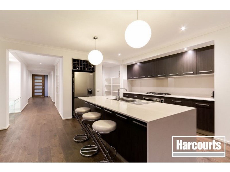 9 Chantenay Parade, Cranbourne North VIC 3977