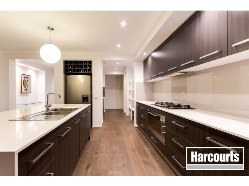 9 Chantenay Parade, Cranbourne North VIC 3977