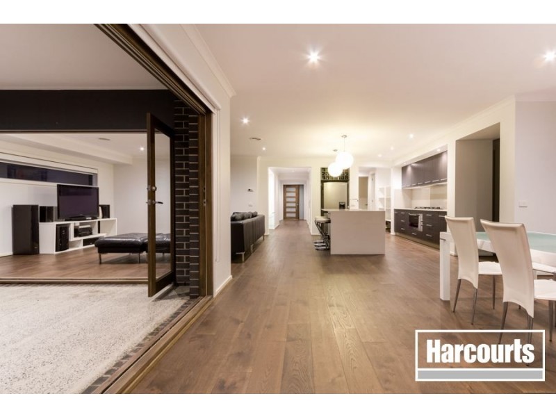 9 Chantenay Parade, Cranbourne North VIC 3977