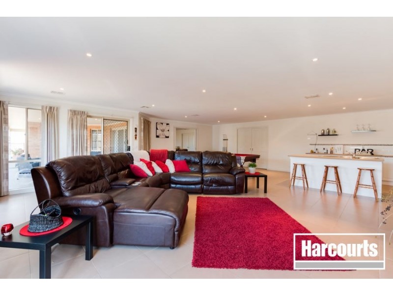 5 Walmac Close, Tooradin VIC 3980