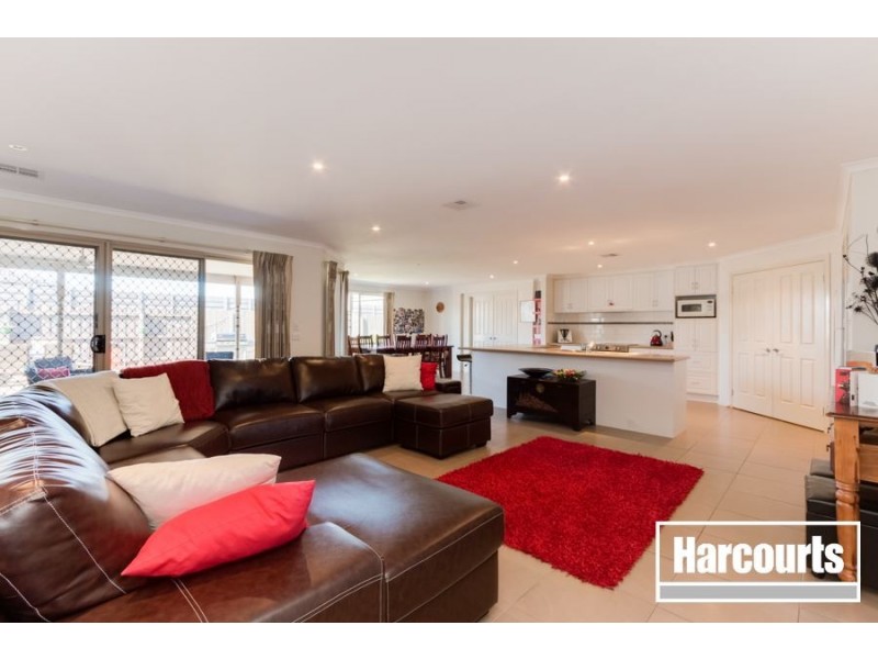 5 Walmac Close, Tooradin VIC 3980