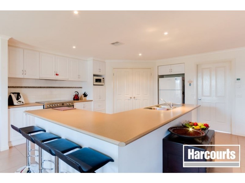 5 Walmac Close, Tooradin VIC 3980