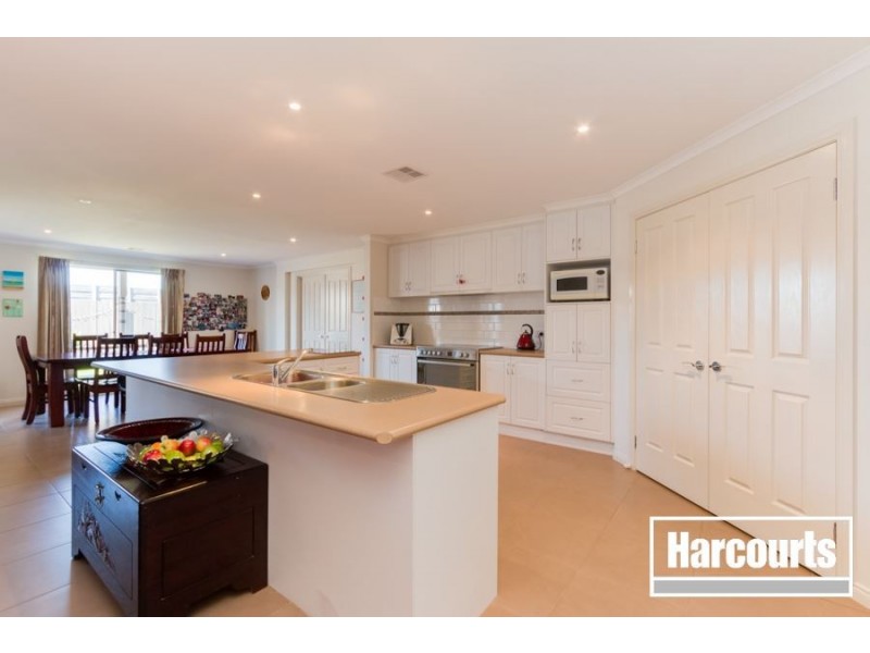 5 Walmac Close, Tooradin VIC 3980
