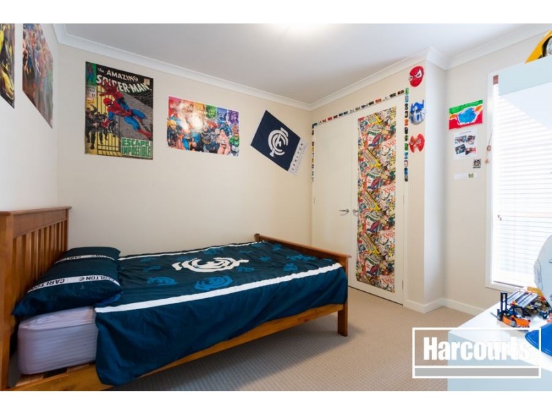 4 Fazeley Close, Clyde North VIC 3978