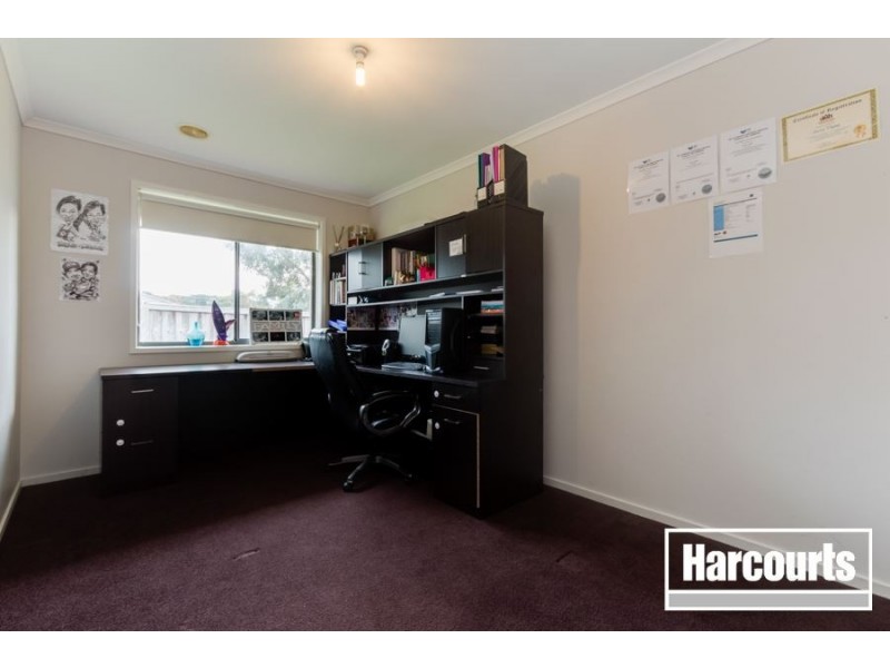 35 Briarcrest Drive, Cranbourne East VIC 3977