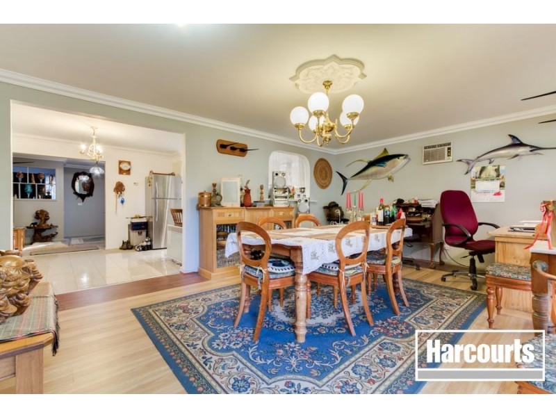 14 Phillip Court, Cranbourne North VIC 3977