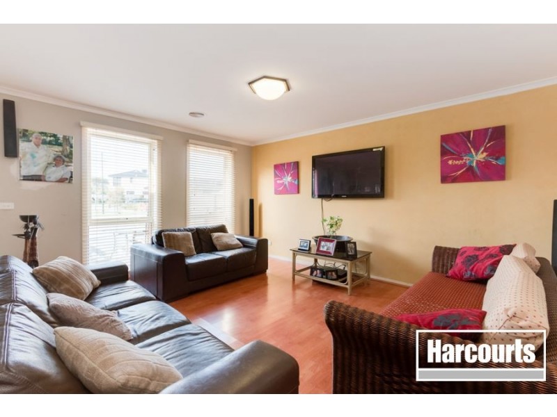 64 Pepperbush Circuit, Cranbourne VIC 3977