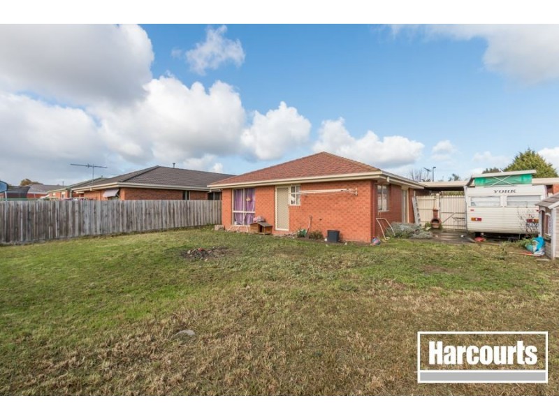 12 Nyarrin Place, Cranbourne West VIC 3977