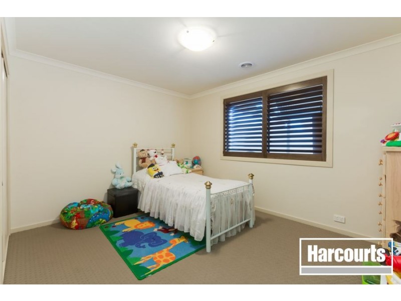 9 Rock Daisy Drive, Cranbourne West VIC 3977