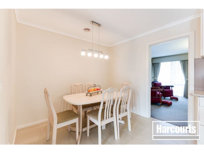 5 Clairmont Avenue, Cranbourne VIC 3977