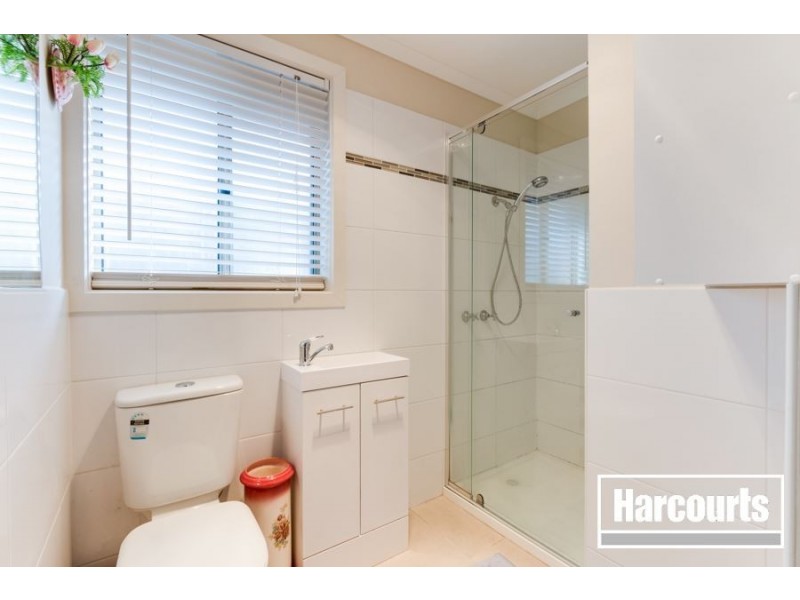 5 Clairmont Avenue, Cranbourne VIC 3977