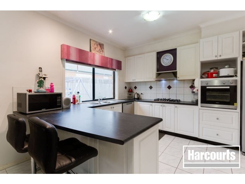 9 Rowcroft Avenue, Lynbrook VIC 3975