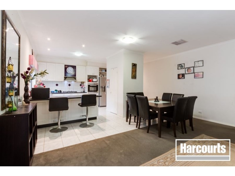 9 Rowcroft Avenue, Lynbrook VIC 3975