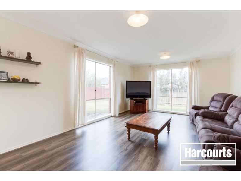 21 Hanrahan Wynd, Lynbrook VIC 3975