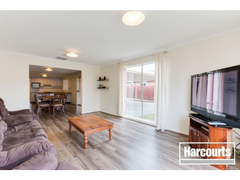 21 Hanrahan Wynd, Lynbrook VIC 3975