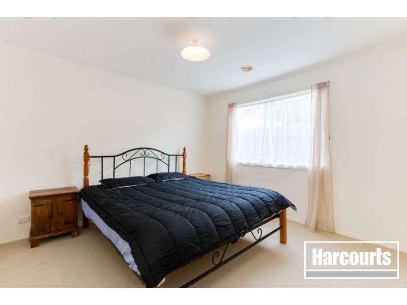 21 Hanrahan Wynd, Lynbrook VIC 3975