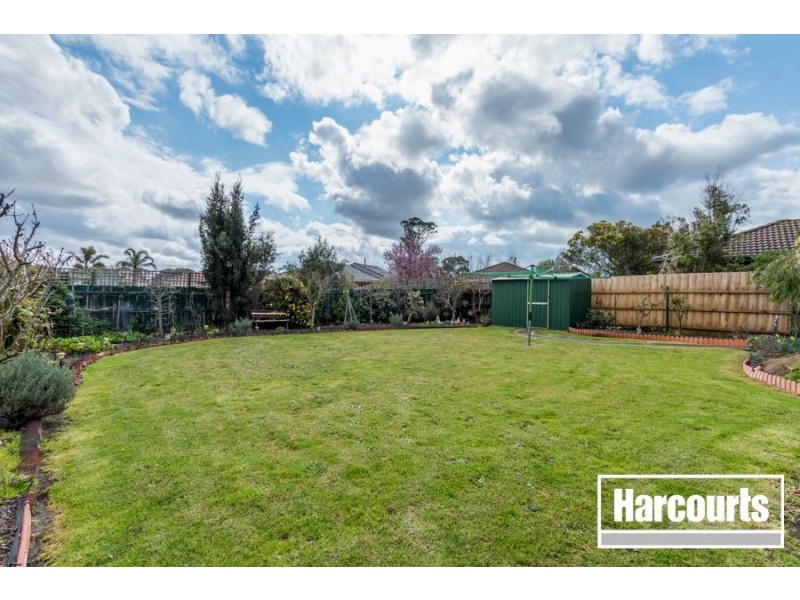 5 Balook Court, Cranbourne North VIC 3977