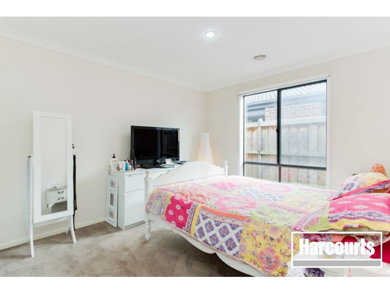 110 William Thwaites Boulevard, Cranbourne North VIC 3977