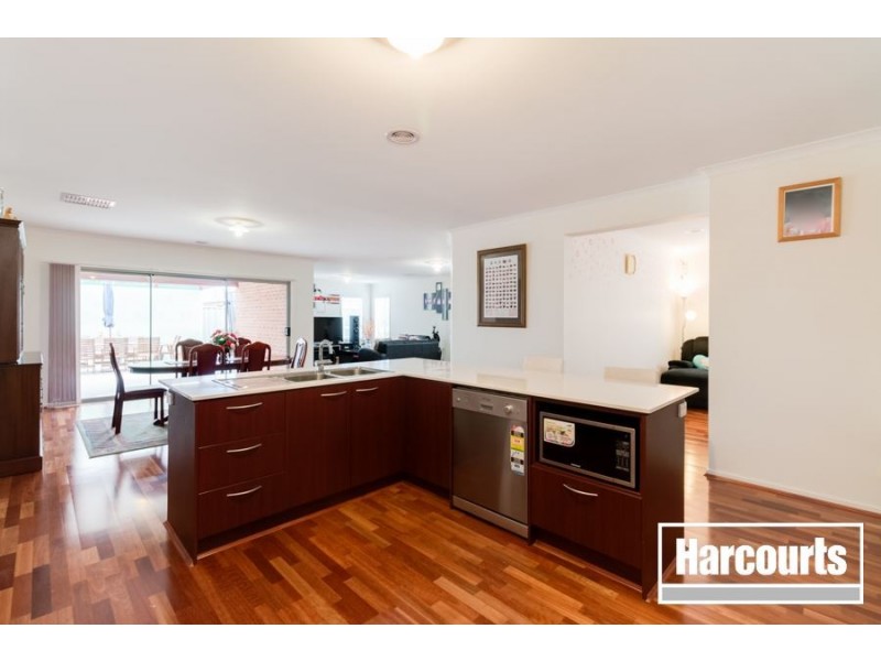 1 Statesman Circuit, Cranbourne East VIC 3977