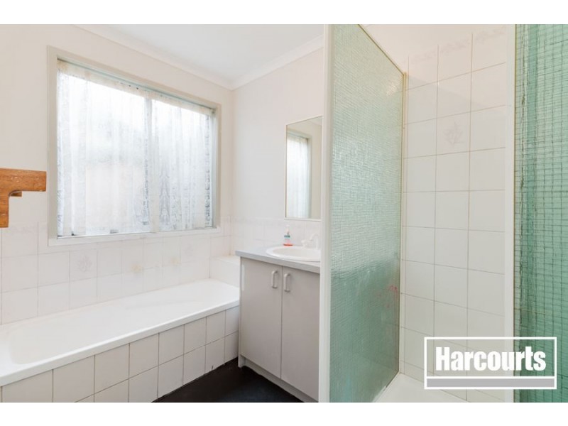 26 Cirai Crescent, Cranbourne West VIC 3977